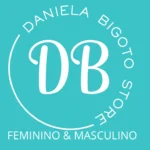 Daniela Bigoto Store — Moda que inspira confiança e estilo ✨ Há mais de 10 anos, a Daniela Bigoto Store transforma moda em autoestima, oferecendo peças que valorizam sua personalidade e elevam seu visual. Para eles, uma linha completa de calças, sapatos masculinos, camisetas, polos, camisas, cintos, chinelos, bonés e acessórios modernos para todas as ocasiões 👞🧢. Para elas, o que há de mais atual no vestuário feminino, além de bolsas, sapatos, cintos e lindas semijoias ✨👜. Tudo com qualidade premium, conforto e tendências escolhidas com carinho para você!